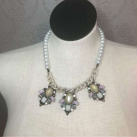 Vintage Jewelry - Vintage mixed jewelry necklace pendant pearl